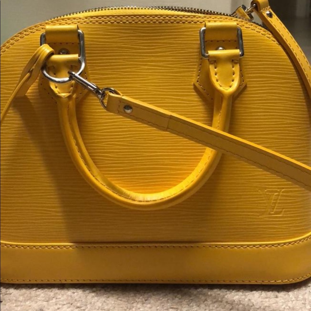 SOLD Louis Vuitton BB Alma EPI leather
